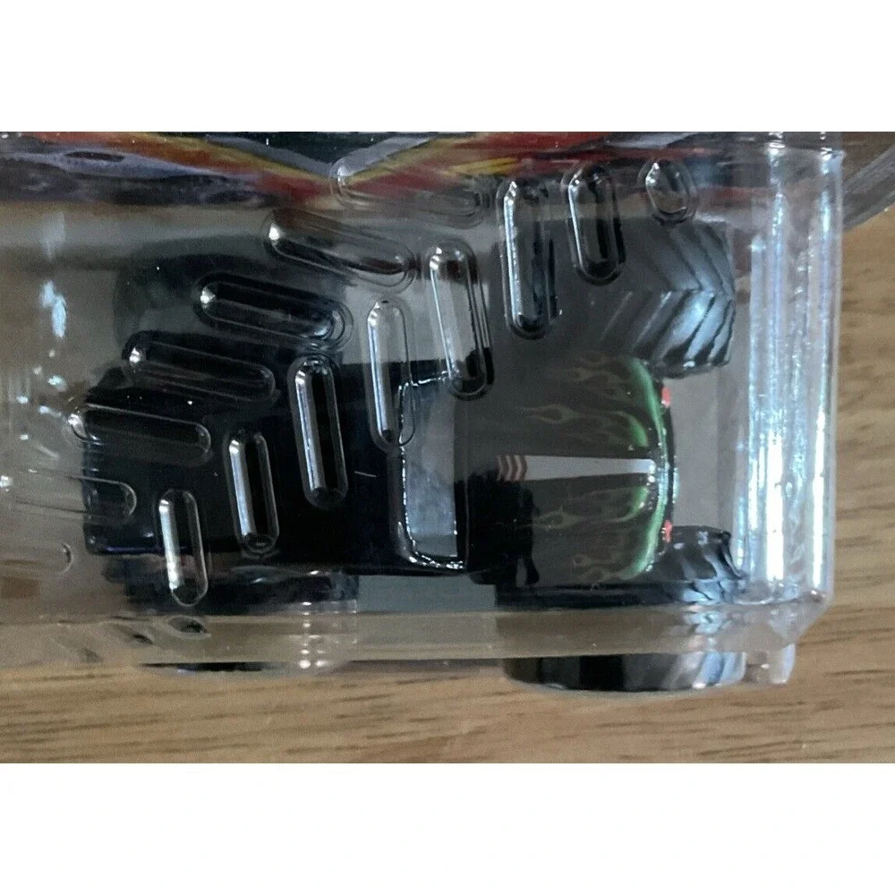 2024 Spin Master Monster Jam Monster Truck Grave Digger, Series 37, NIB‎